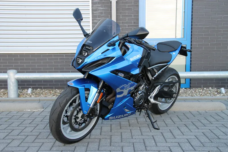 Suzuki GSX-8R (2024)