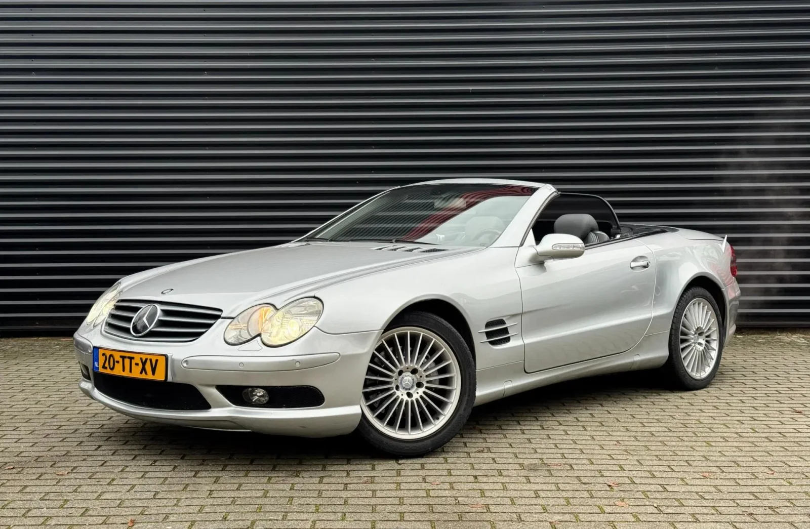 Mercedes-Benz SL-Klasse (2002) — foto 1