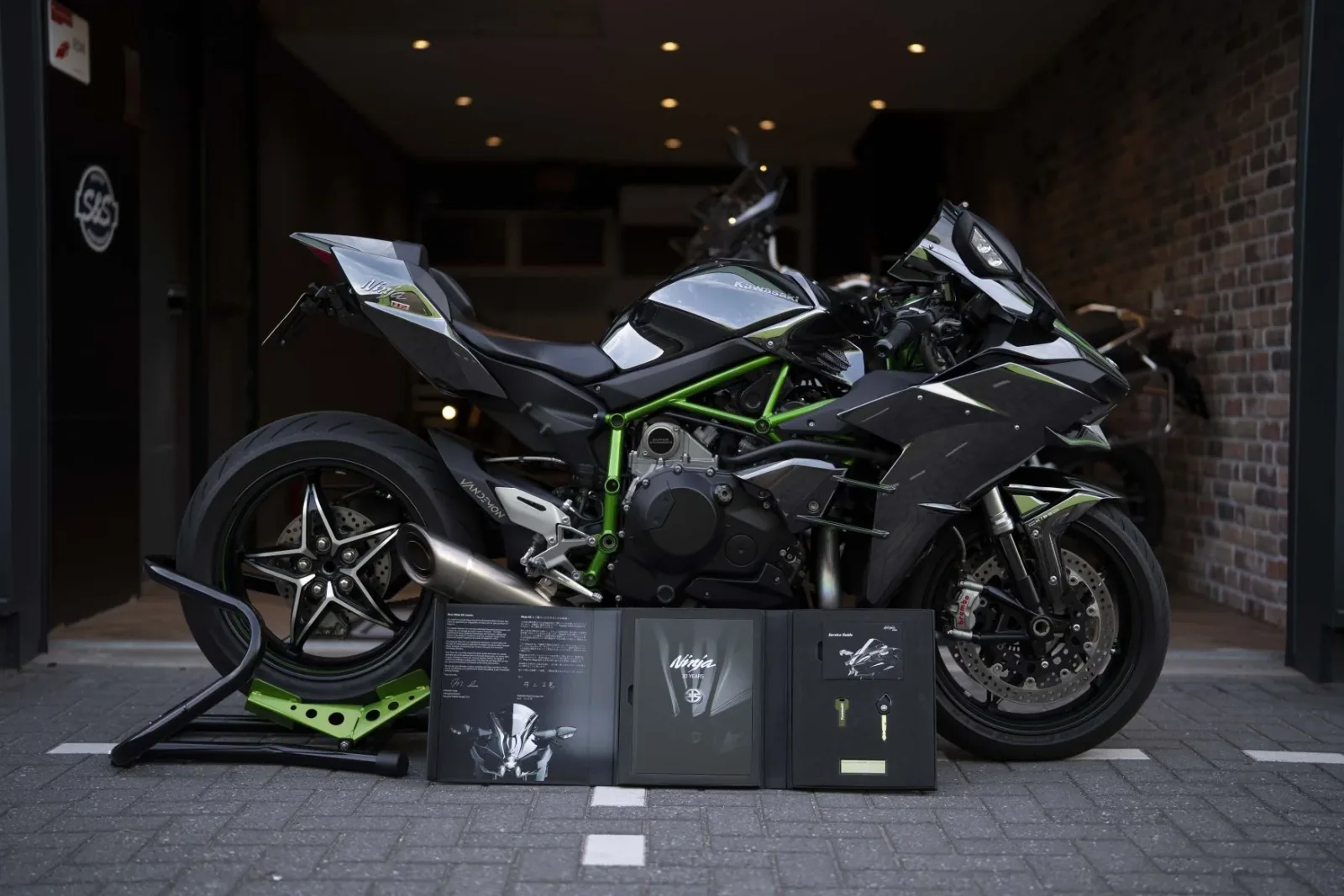 Kawasaki H2 (2016) — foto 1