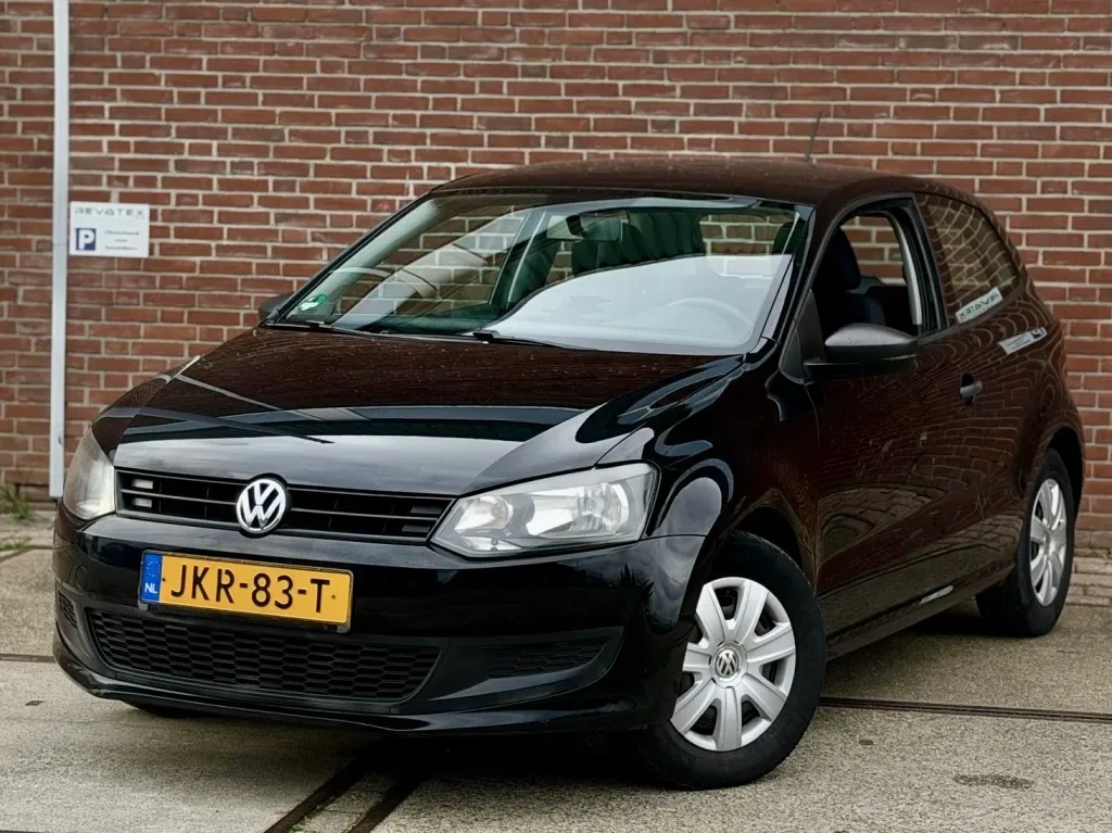 Volkswagen Polo (2011) — foto 1