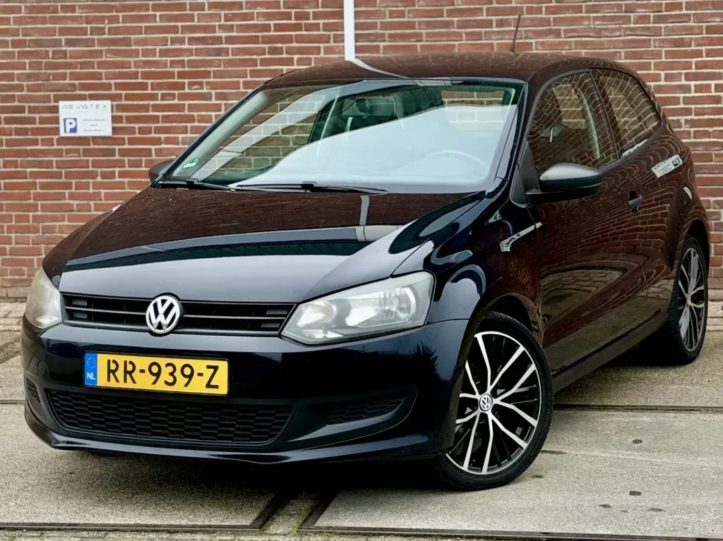 Volkswagen Polo (2010) — foto 1