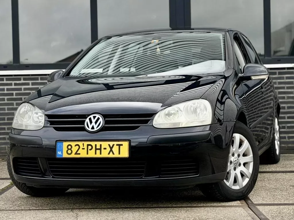 Volkswagen Golf (2004) — foto 1