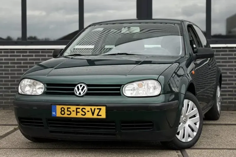 Volkswagen Golf (2000)