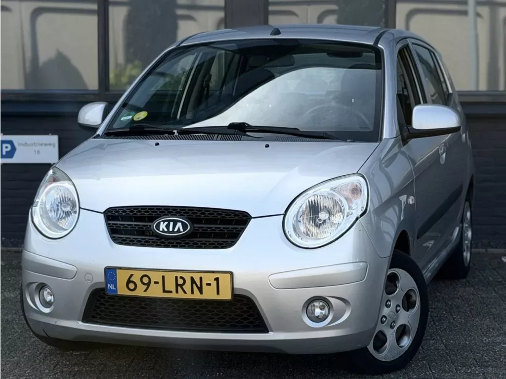 Kia Picanto (2010) — foto 1
