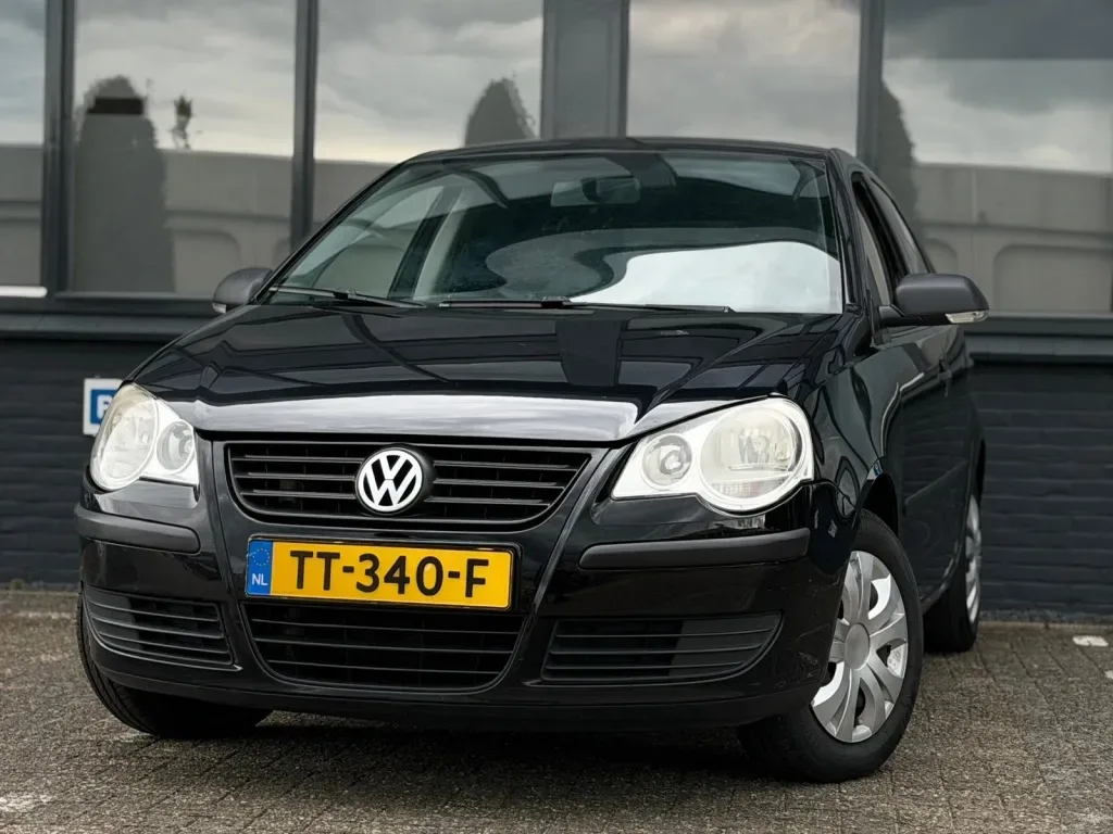 Volkswagen Polo (2009) — foto 1
