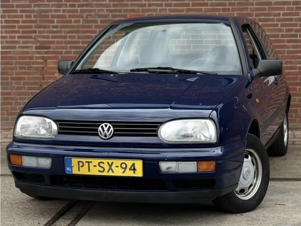 Volkswagen Golf (1996) — foto 1