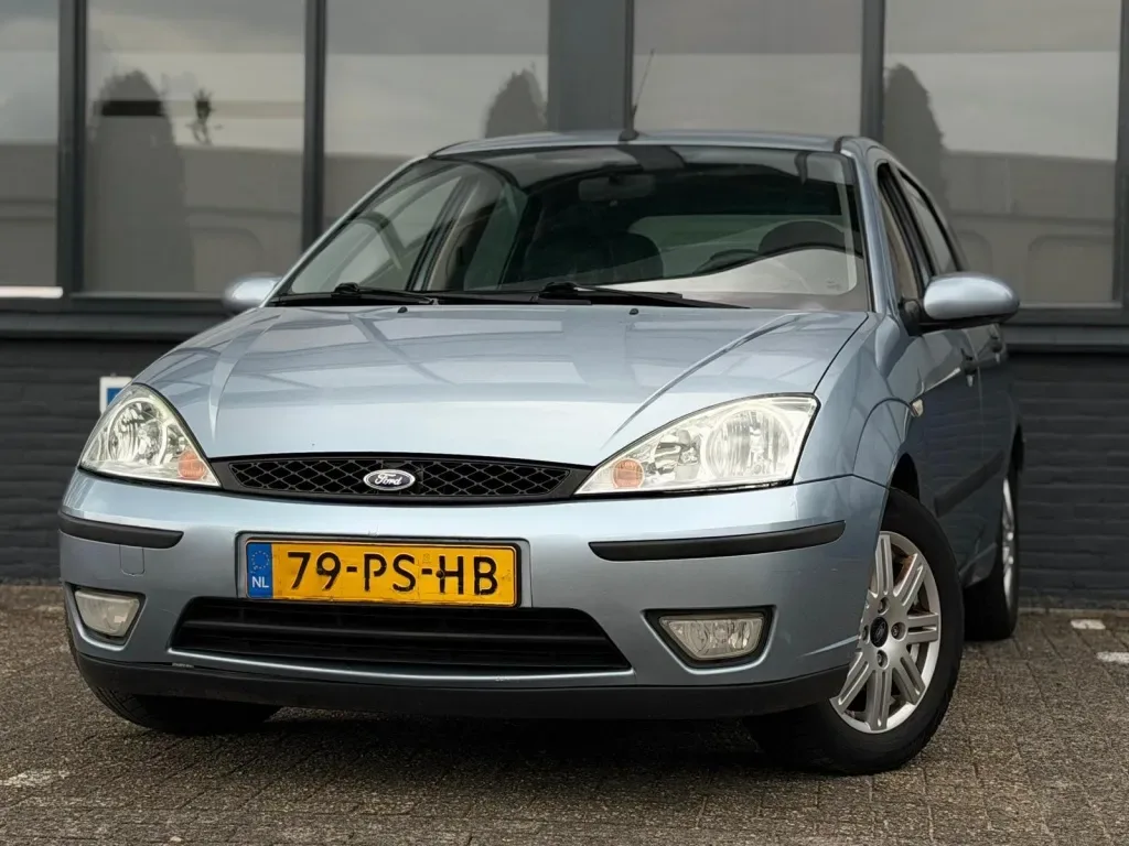 Ford Focus (2004) — foto 1