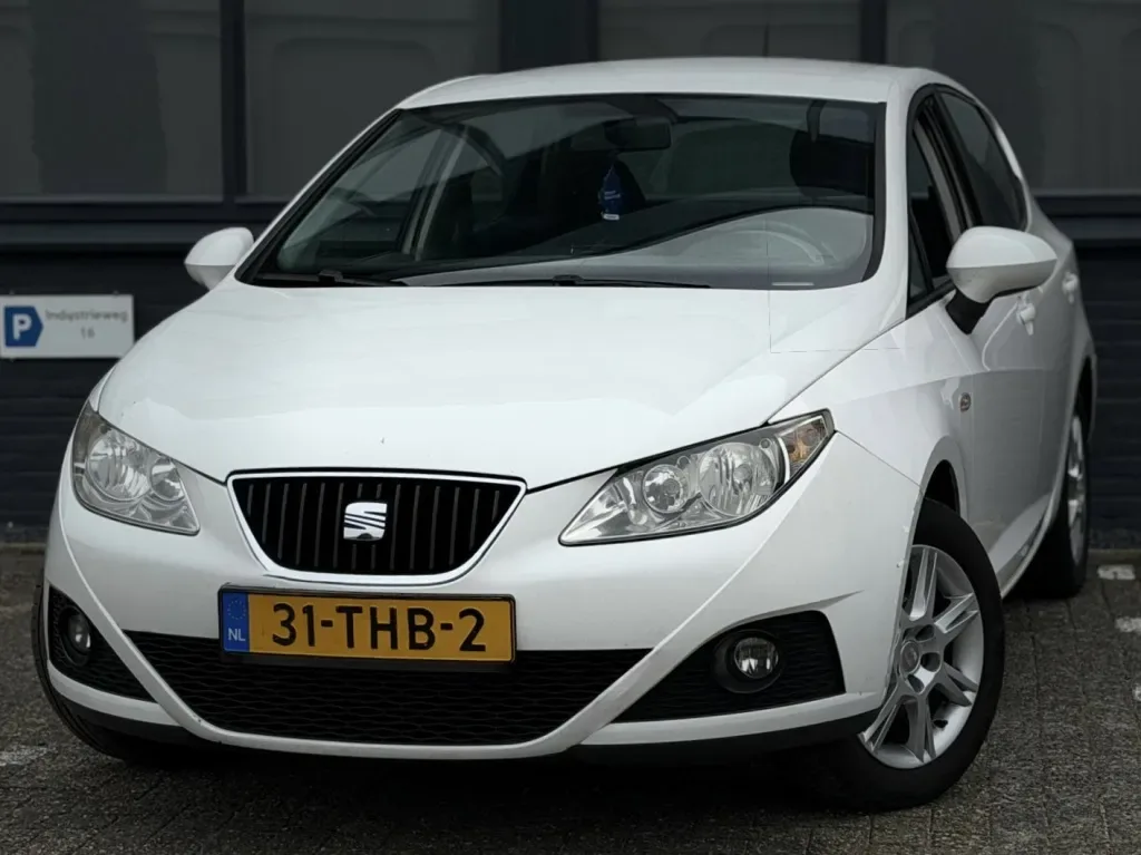 SEAT Ibiza (2010) — foto 1