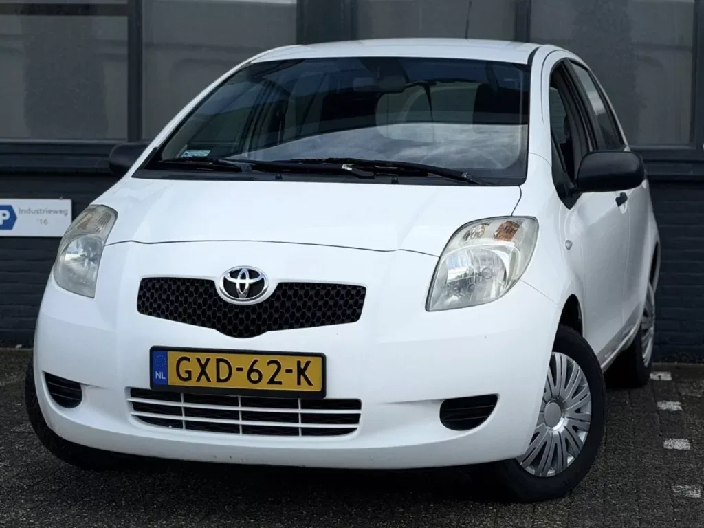 Toyota Yaris (2007) — foto 1