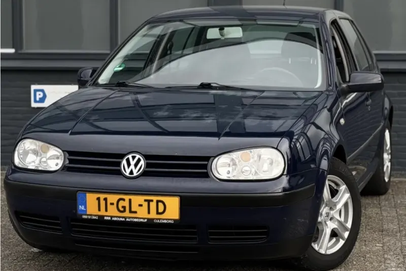 Volkswagen Golf (2001)