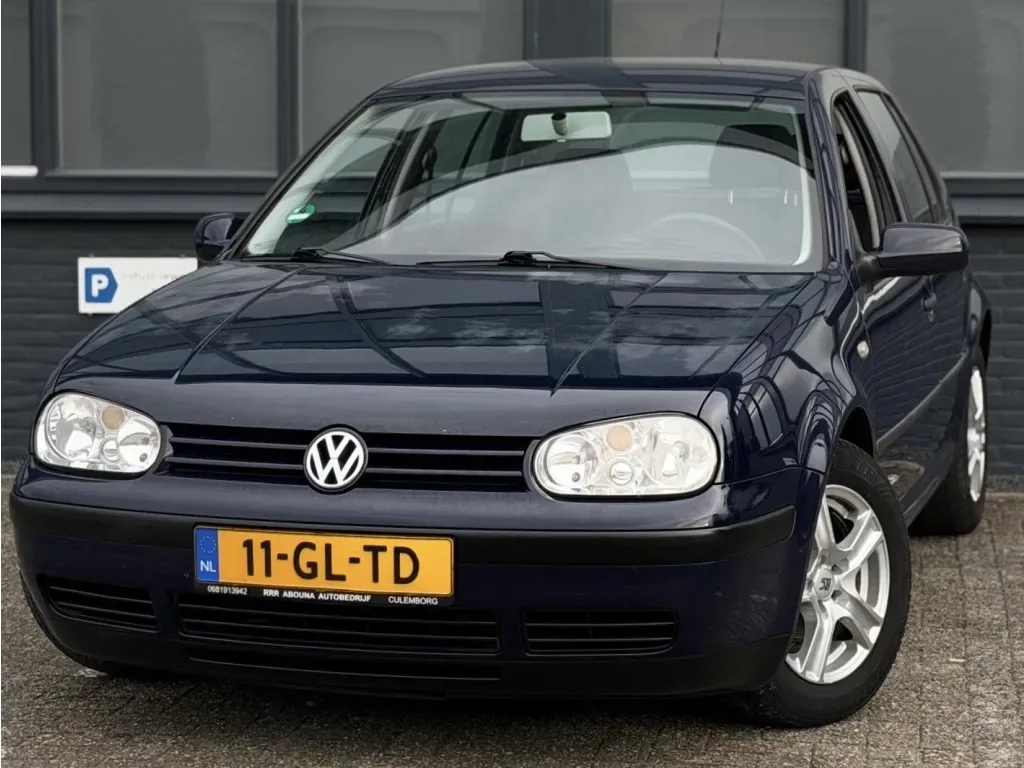 Volkswagen Golf (2001) — foto 1
