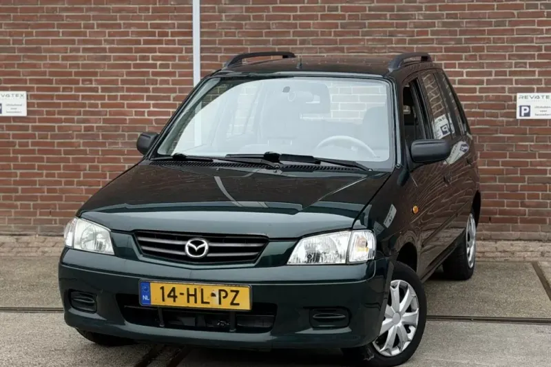 Mazda Demio (2001)