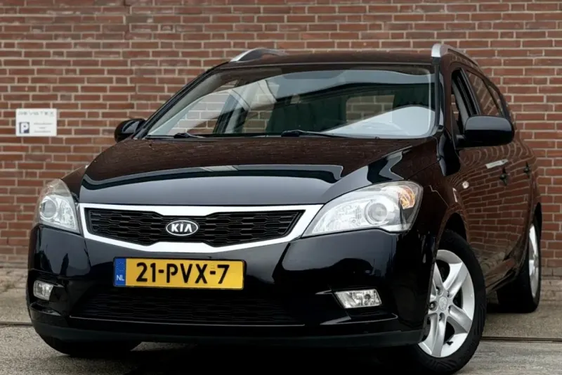 Kia Ceed (2011)