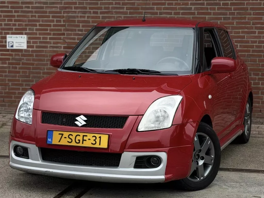 Suzuki Swift (2005) — foto 1