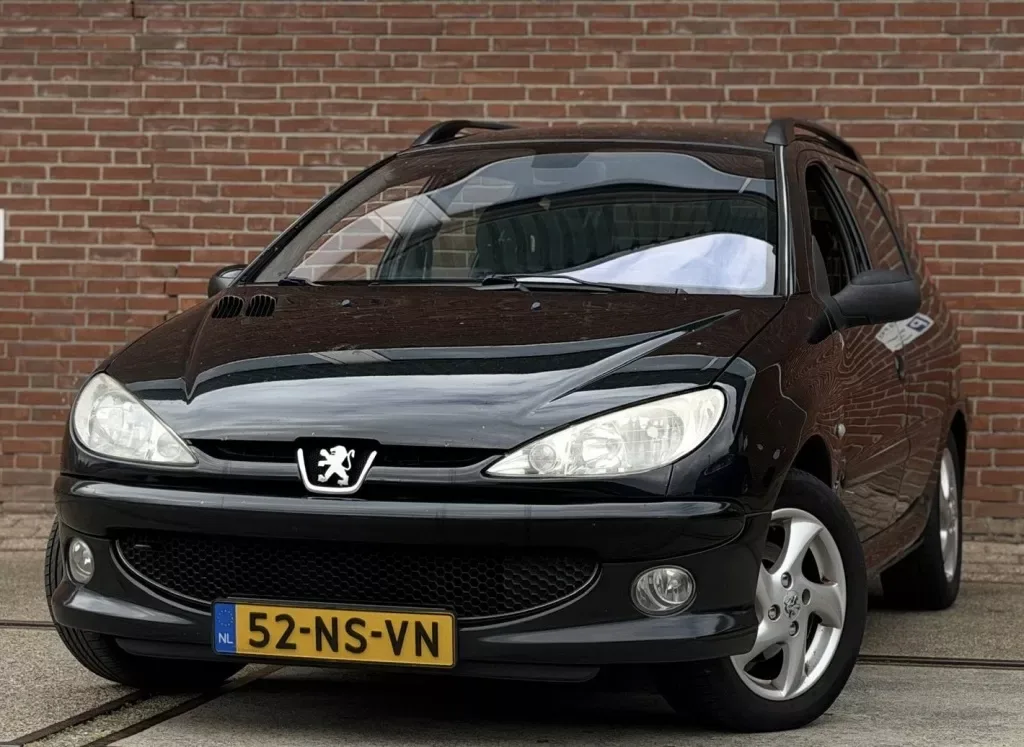 Peugeot 206 (2004) — foto 1
