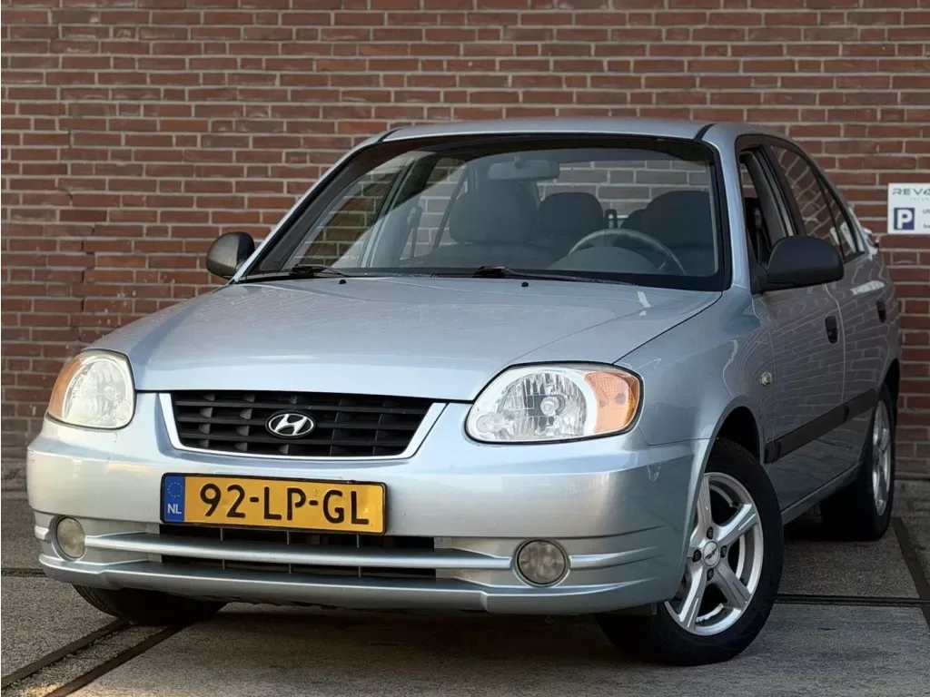 Hyundai Accent (2003) — foto 1