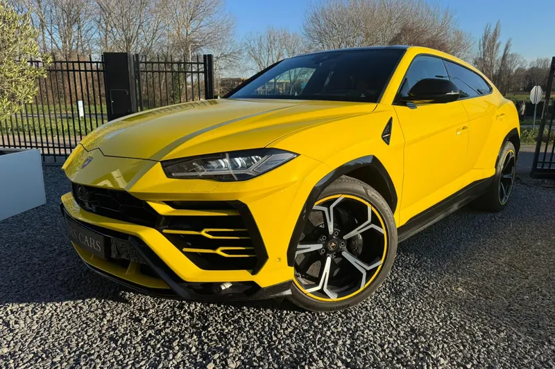 Lamborghini Urus (2018)