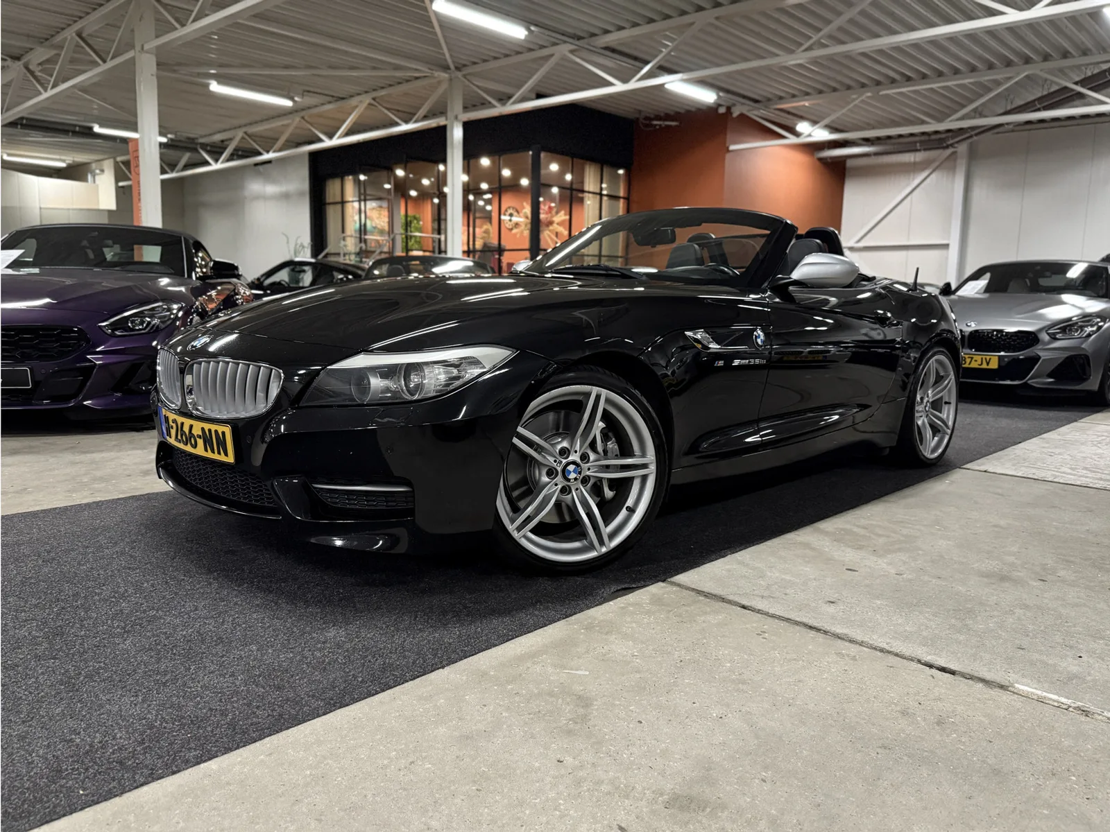 BMW Z4 (2010) — foto 1