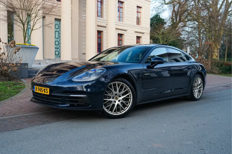 Porsche Panamera (2020)