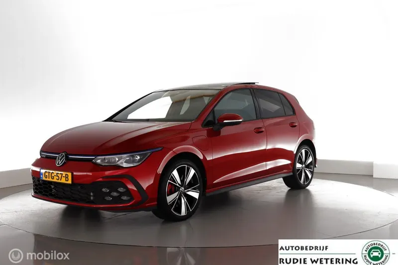 Volkswagen Golf (2023)