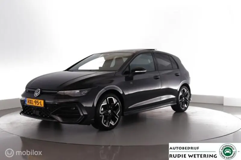 Volkswagen Golf (2024)