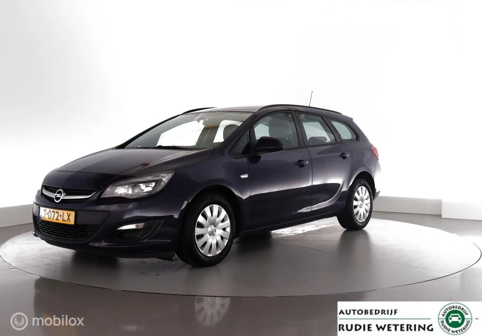 Opel Astra Sports Tourer (2016) — foto 1