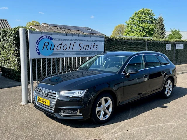 Audi A4 (2019) — foto 1