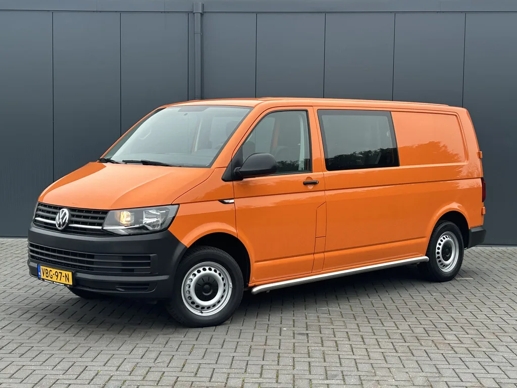 Volkswagen Transporter (2019) — foto 1