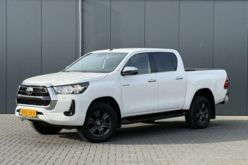 Toyota Hilux (2021)