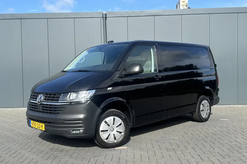 Volkswagen Transporter (2023)