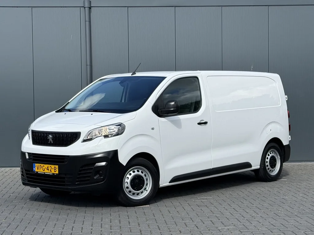 Peugeot Expert (2022) — foto 1