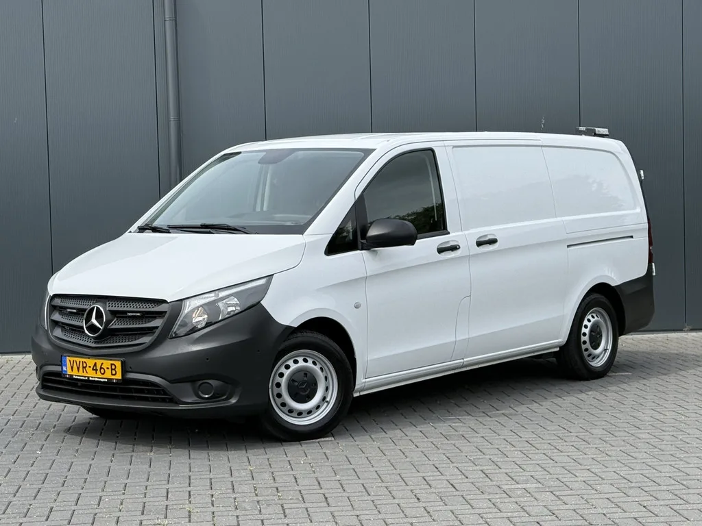 Mercedes-Benz Vito (2023) — foto 1