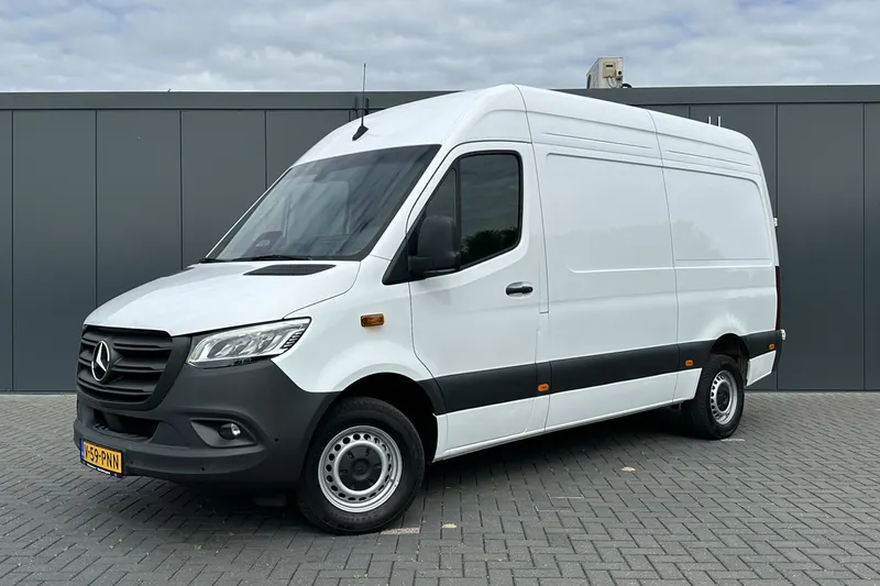 Mercedes-Benz Sprinter (2024)