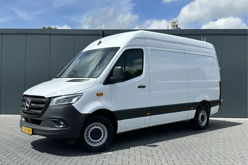 Mercedes-Benz Sprinter (2024)