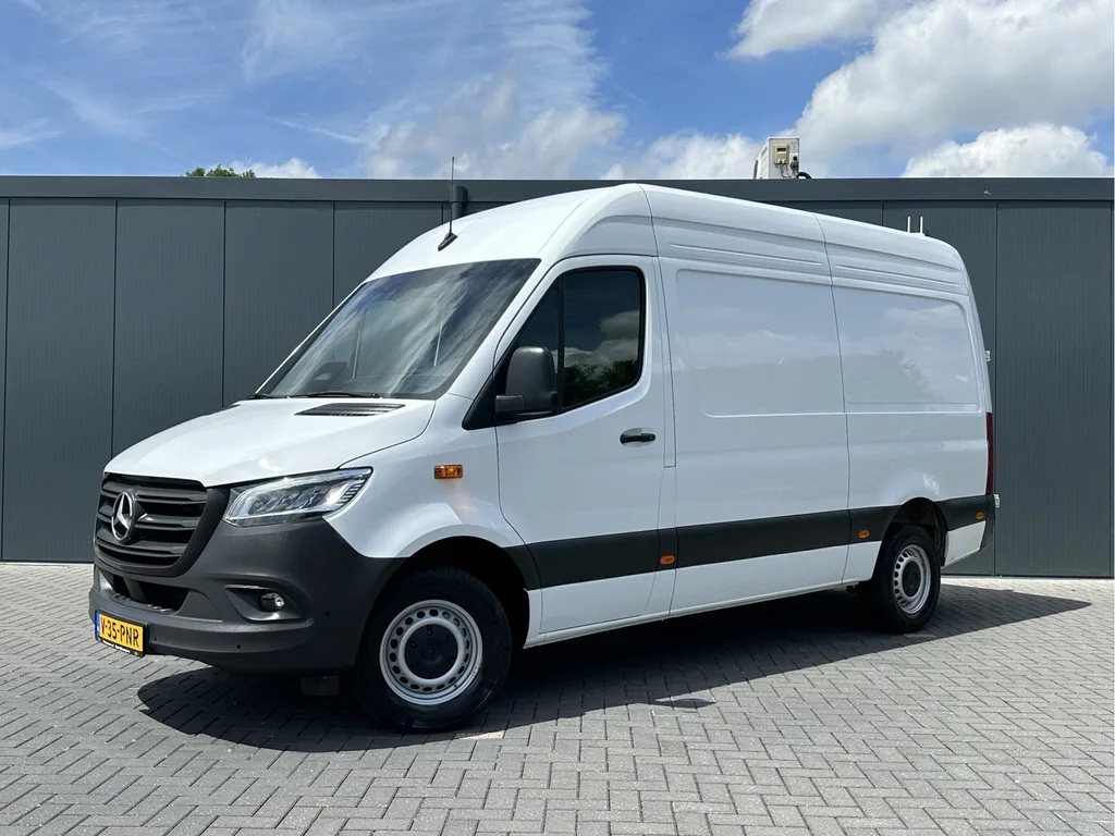 Mercedes-Benz Sprinter (2024) — foto 1