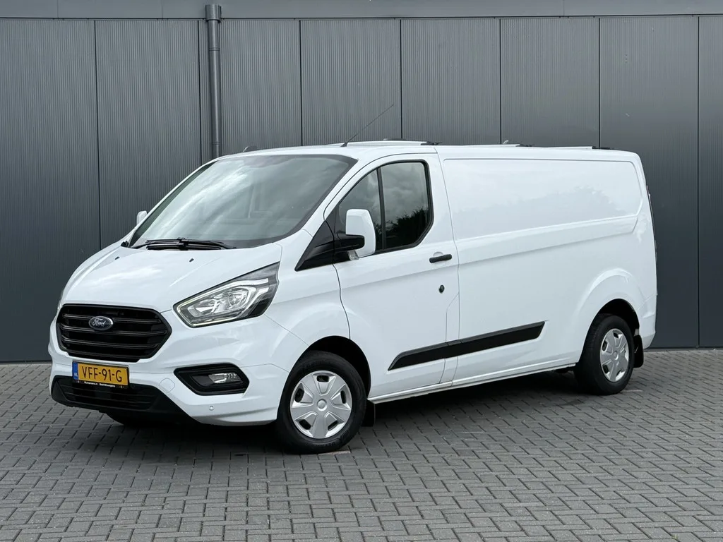 Ford Transit (2020) — foto 1