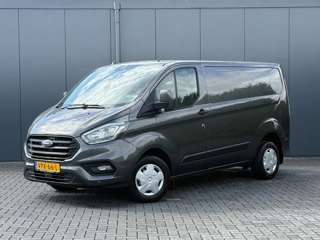 Ford Transit (2022) — foto 1