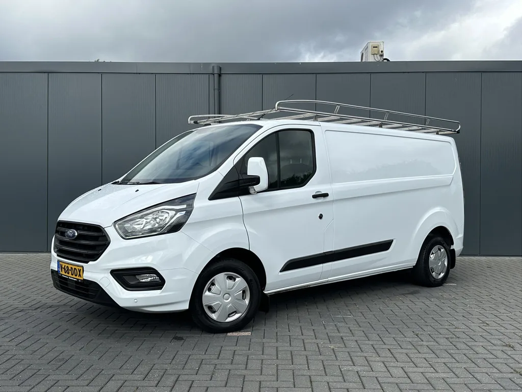 Ford Transit (2023) — foto 1