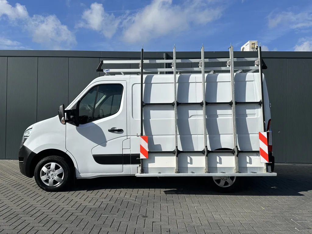 Nissan NV400 (2021) — foto 1
