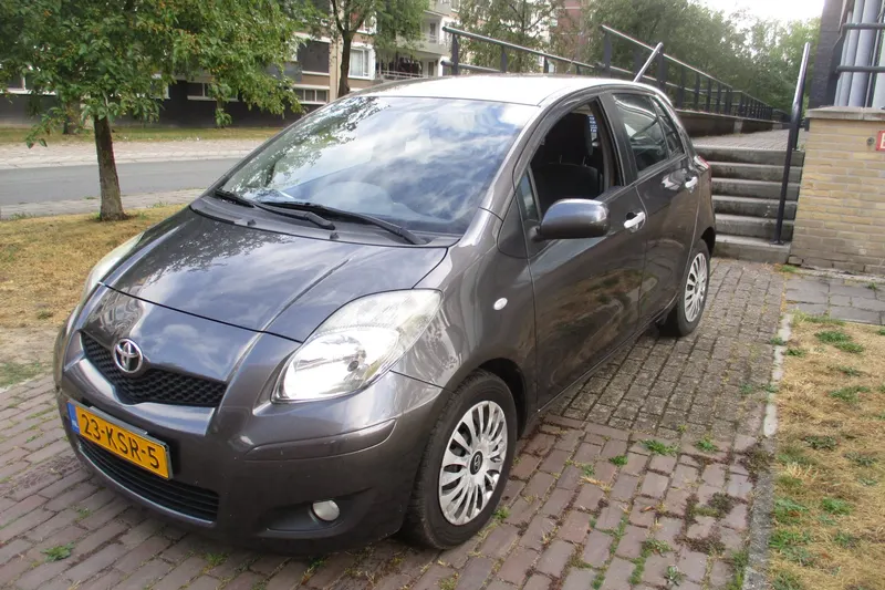 Toyota Yaris (2010)