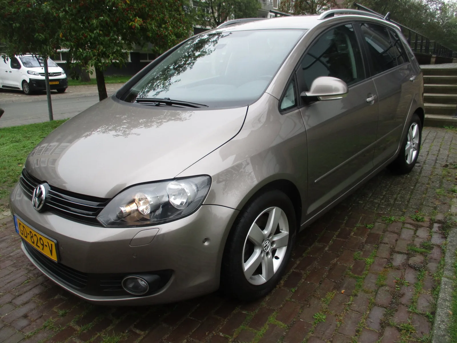 Volkswagen Golf Plus (2010) — foto 1