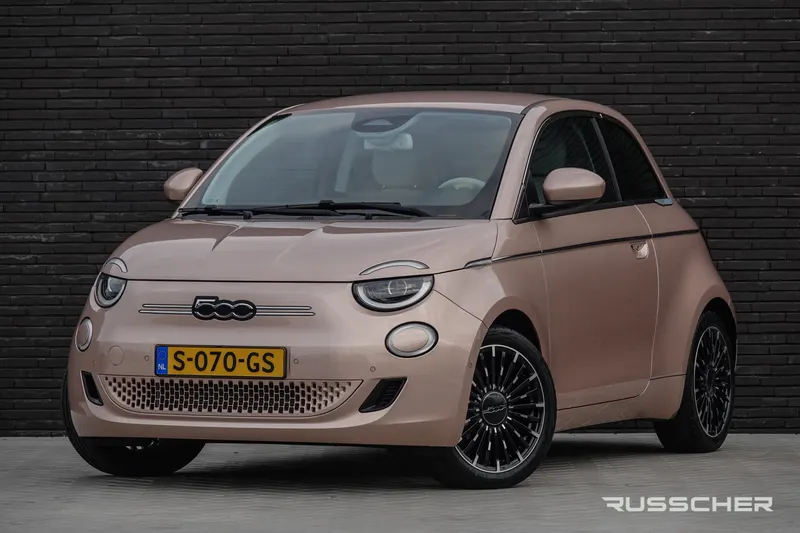 Fiat 500e (2022)