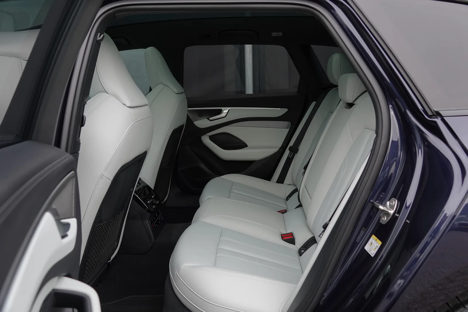 Audi A6 (2025) — foto 1