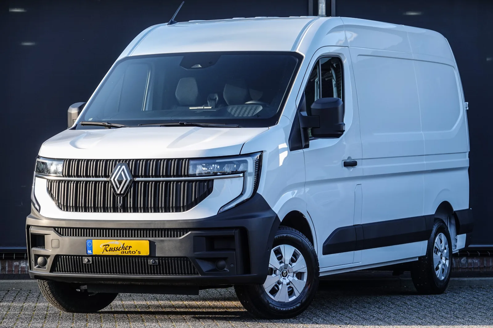 Renault Master (2024) — foto 1