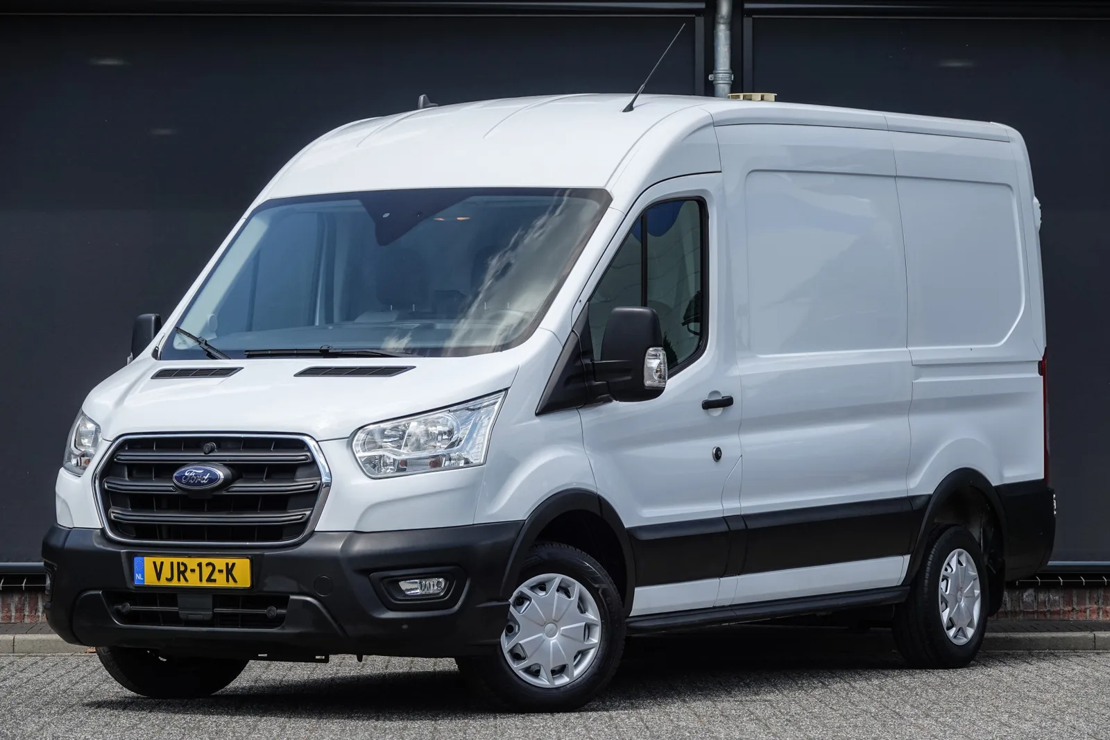 Ford Transit (2021) — foto 1