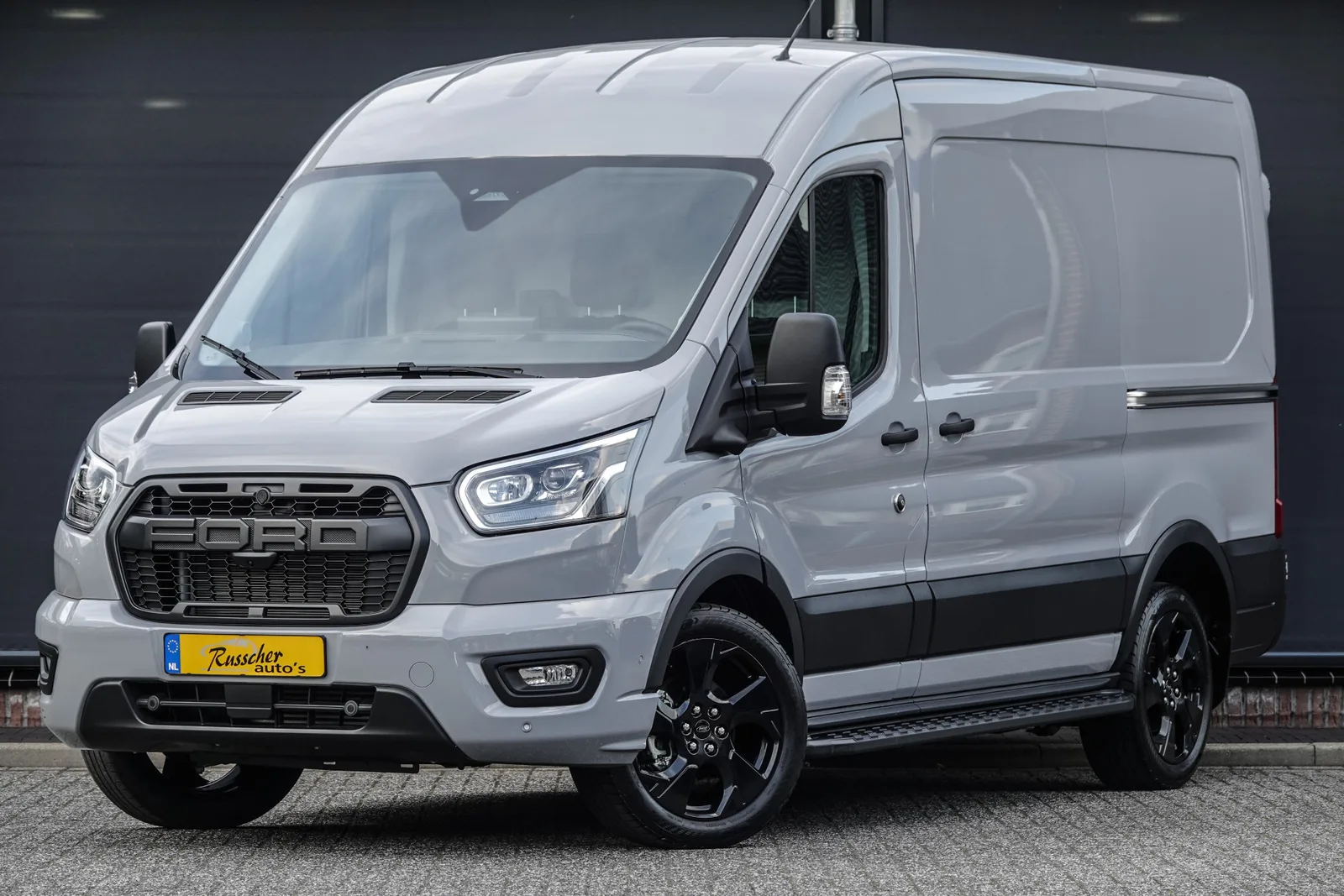 Ford Transit (2024) — foto 1