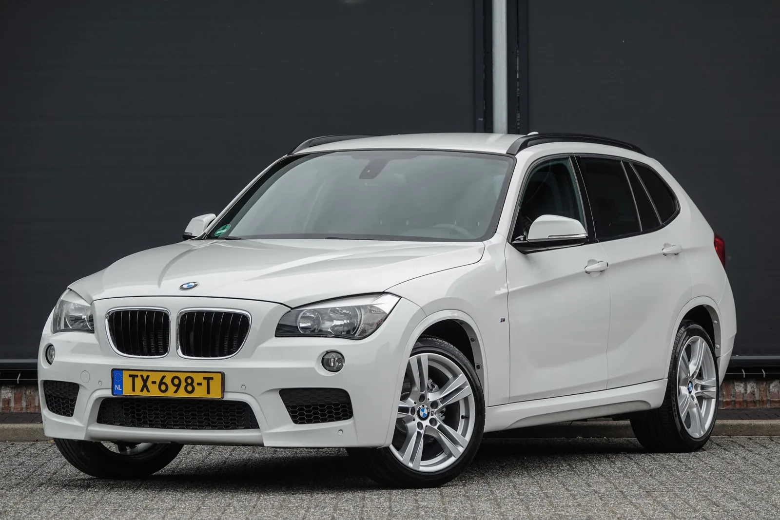 BMW X1 (2014) — foto 1
