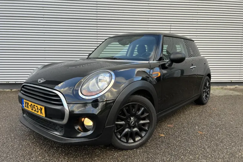 MINI One (2015)