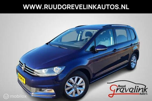 Volkswagen Touran (2017) — foto 1