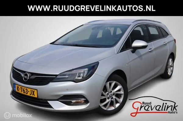 Opel Astra (2021) — foto 1